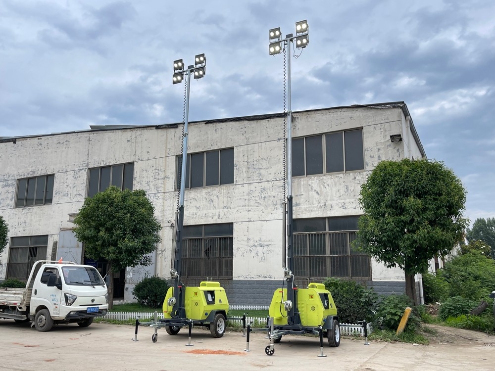 持續(xù)交貨中！山東思拓瑞克20臺9米移動(dòng)照明燈車陸續(xù)發(fā)貨發(fā)往蒙古國