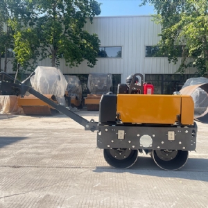 手扶壓路機SVH60C